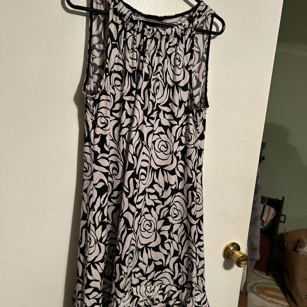 MSK Black and White Rose Pattern Mini Dress